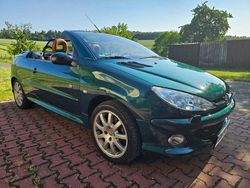 Grün Gebraucht 2003 Peugeot 206 CC Cabrio | 1.700 €