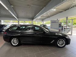Grau Gebraucht 2022 BMW 520 Limousine | 35.999 € (Fairer Preis)