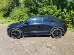 Schwarz Gebraucht 2021 VW T-Roc Cabriolet R-line Cabrio | 24.900 €