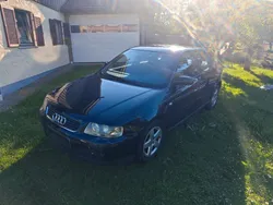 Blau Gebraucht 2001 Audi A3 Ambiente Limousine | 1.490 € (Fairer Preis)