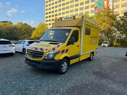 Verkehrsgelb "89" Gebraucht 2018 Mercedes Sprinter Van | 24.900 €