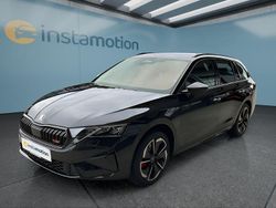 Schwarz Neu 2025 Skoda Octavia Kombi | 45.299 € (Teuer)