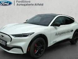 Star white platinum metallic Gebraucht 2024 Ford Mustang Mach-E Premium SUV | 48.900 € (Etwas zu teuer)