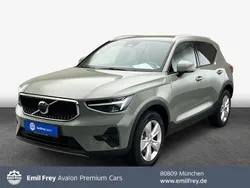 Grün Gebraucht 2024 Volvo XC40 Core SUV | 34.990 € (Guter Preis)