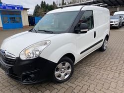 Weiß Gebraucht 2014 Opel Combo Van / Kleinbus | 4.490 € (Fairer Preis)