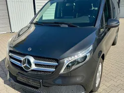 Schwarz Gebraucht 2019 Mercedes V300 Van / Kleinbus | 38.000 € (Superpreis)