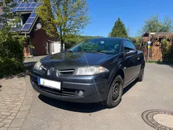 Grau Gebraucht 2009 Renault Mégane Cabriolet Exception Cabrio | 2.750 €