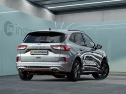 Silber Gebraucht 2021 Ford Kuga ST-Line SUV | 28.000 € (Etwas zu teuer)