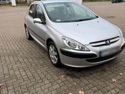 Silber Gebraucht 2004 Peugeot 307 Kleinwagen | 1.180 € (Etwas zu teuer)