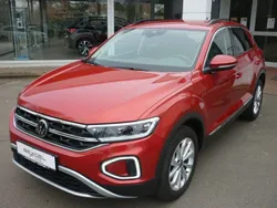 Rot Gebraucht 2022 VW T-Roc Style SUV | 28.990 € (Etwas zu teuer)