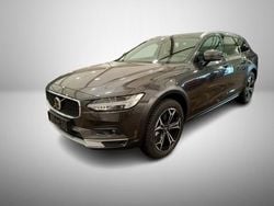 Platinum grey / metallic Gebraucht 2024 Volvo V90 CC Plus Kombi | 55.000 € (Etwas zu teuer)