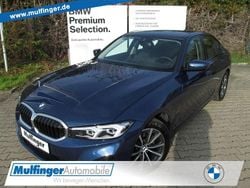 Blau Gebraucht 2023 BMW 318 Limousine | 28.490 € (Superpreis)