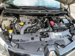 Grau Gebraucht 2016 Renault Captur Intens SUV | 11.500 € (Guter Preis)