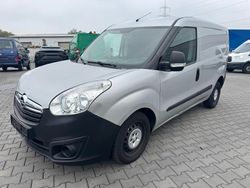 Silber Gebraucht 2013 Opel Combo Van / Kleinbus | 3.400 €