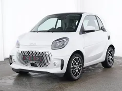 Weiß Gebraucht 2024 Smart ForTwo Electric Drive Prime Coupé | 18.950 € (Teuer)