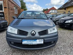 Grau Gebraucht 2007 Renault Mégane Cabriolet Dynamique Cabrio | 3.999 € (Fairer Preis)