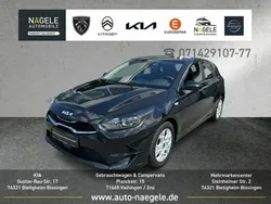 Black metallic Gebraucht 2024 Kia Ceed Vision Limousine | 23.400 € (Guter Preis)
