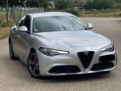 Silber Gebraucht 2017 Alfa Romeo Giulia Limousine | 16.999 € (Superpreis)