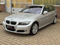 Silber Gebraucht 2008 BMW 325 Sport Line Kombi | 16.950 €