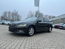 Schwarz magic perleffekt Gebraucht 2018 Skoda Superb Ambition Kombi | 11.990 € (Superpreis)