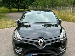 Schwarz Gebraucht 2016 Renault Clio IV Coupé | 6.000 € (Fairer Preis)