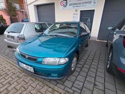 Grün Gebraucht 1998 Mazda 323F Coupé | 2.200 €