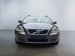 Grau Gebraucht 2012 Volvo V50 Kinetic Kombi | 6.900 €
