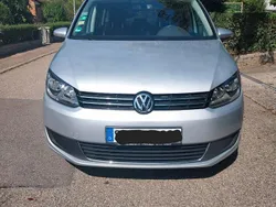 Silber Gebraucht 2012 VW Touran Comfortline Van / Kleinbus | 9.700 € (Etwas zu teuer)