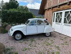 Weiß Gebraucht 1990 Citroën 2CV Limousine | 25.000 €