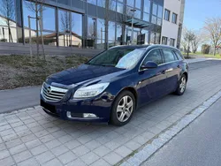 Blau Gebraucht 2013 Opel Insignia Kombi | 1.900 € (Teuer)