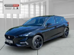 Mitternachtsschwarz Neu 2025 Seat Leon FR Limousine | 33.990 € (Etwas zu teuer)