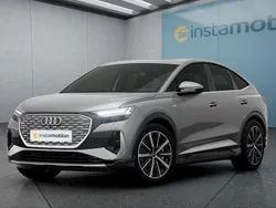 Grau Gebraucht 2022 Audi Q4 e-tron S-Line SUV | 37.949 € (Fairer Preis)