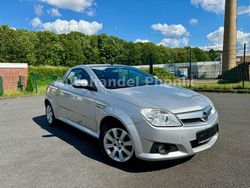 Silber Gebraucht 2005 Opel Tigra Enjoy Cabrio | 3.450 € (Etwas zu teuer)