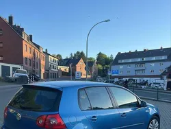 Blau Gebraucht 2005 VW Golf V Limousine | 2.700 € (Etwas zu teuer)