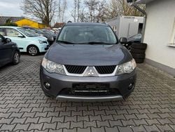 Grau Gebraucht 2007 Mitsubishi Outlander Intense SUV | 2.990 € (Fairer Preis)