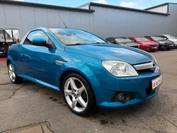 Blau Gebraucht 2004 Opel Tigra Cosmo Cabrio | 2.250 € (Fairer Preis)