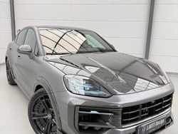 Grau Gebraucht 2024 Porsche Cayenne SUV | 143.750 €