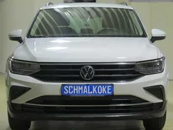 Weiss Gebraucht 2022 VW Tiguan Life SUV | 23.500 € (Superpreis)