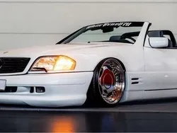 Weiß Gebraucht 1997 Mercedes SL500 Cabrio | 58.333 €