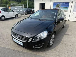 Schwarz Gebraucht 2012 Volvo S60 Summum Limousine | 12.400 € (Etwas zu teuer)
