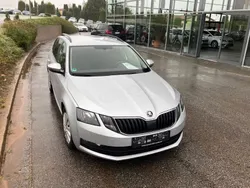 Silber Gebraucht 2018 Skoda Octavia Active Kombi | 10.200 € (Guter Preis)