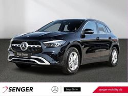 Unilack nachtschwarz Gebraucht 2024 Mercedes GLA200 SUV | 35.380 € (Superpreis)