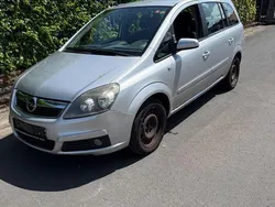 Silber Gebraucht 2006 Opel Zafira Edition Van / Kleinbus | 1.450 € (Guter Preis)
