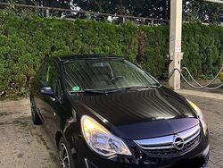 Schwarz Gebraucht 2011 Opel Corsa Color Edition Kleinwagen | 2.000 € (Superpreis)