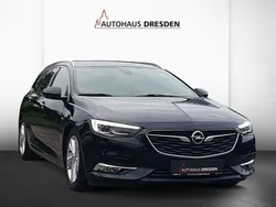 Onyx schwarz Gebraucht 2018 Opel Insignia Kombi | 9.990 € (Superpreis)
