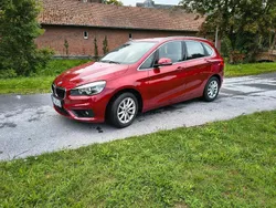 Rot Gebraucht 2016 BMW 218 Limousine | 12.900 € (Guter Preis)