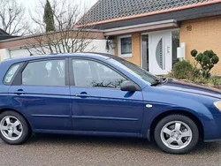 Blau Gebraucht 2007 Kia Cerato Limousine | 3.700 €