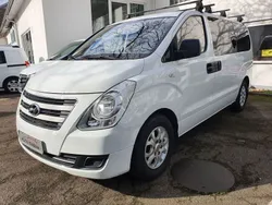 Creamy white Gebraucht 2014 Hyundai H-1 Van / Kleinbus | 11.960 € (Fairer Preis)