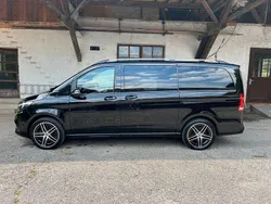 Schwarz Gebraucht 2024 Mercedes V300 Avantgarde Van / Kleinbus | 81.000 € (Fairer Preis)