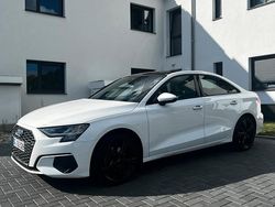 Weiß Gebraucht 2023 Audi A3 Ambiente Limousine | 26.000 €